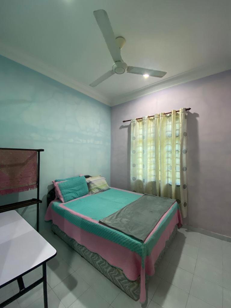 Rumah Penginapan Tok Ma Marang Bagian luar foto