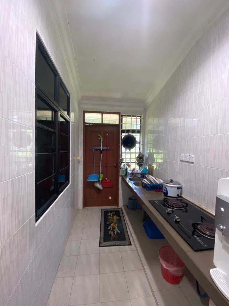 Rumah Penginapan Tok Ma Marang Bagian luar foto